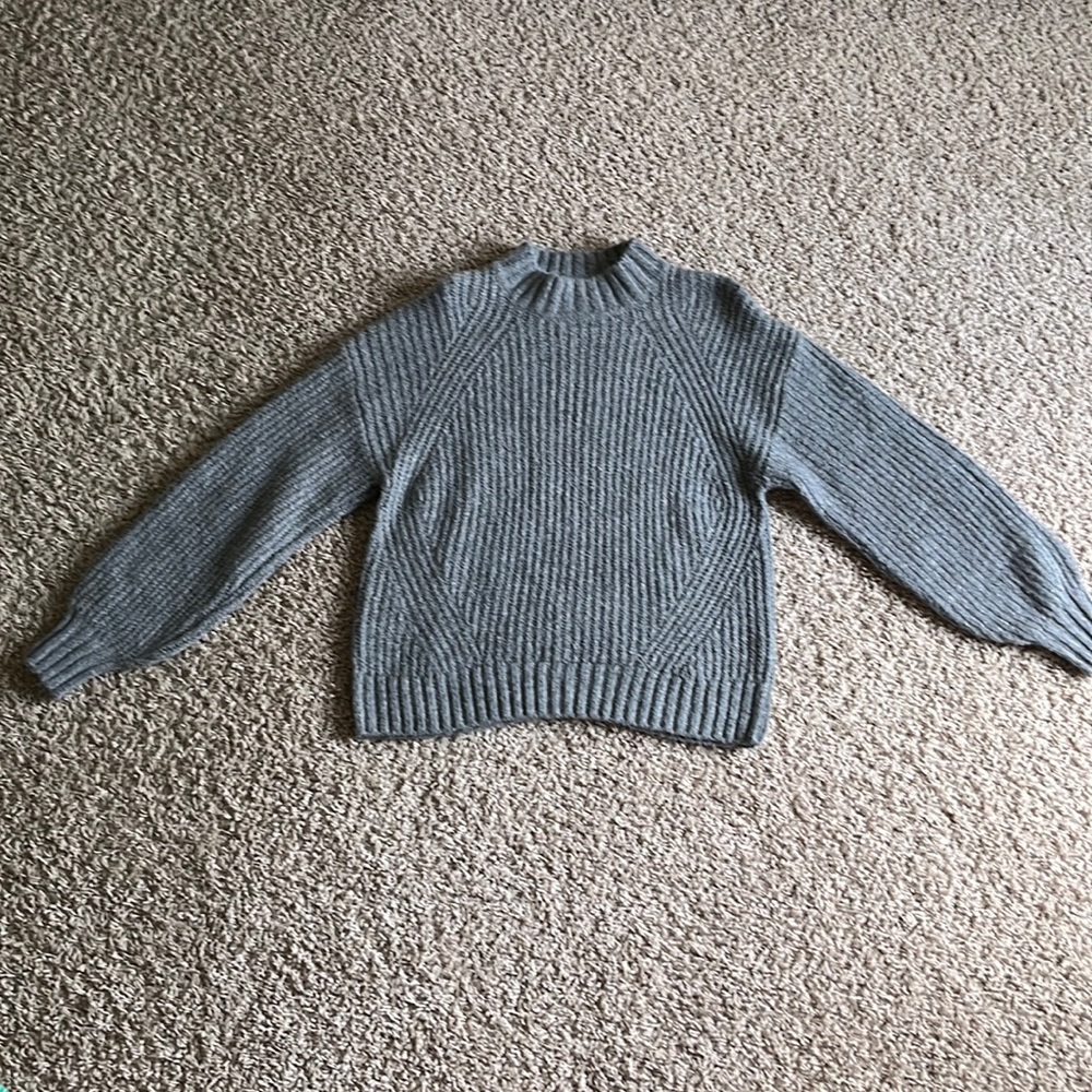 Old Navy sweater